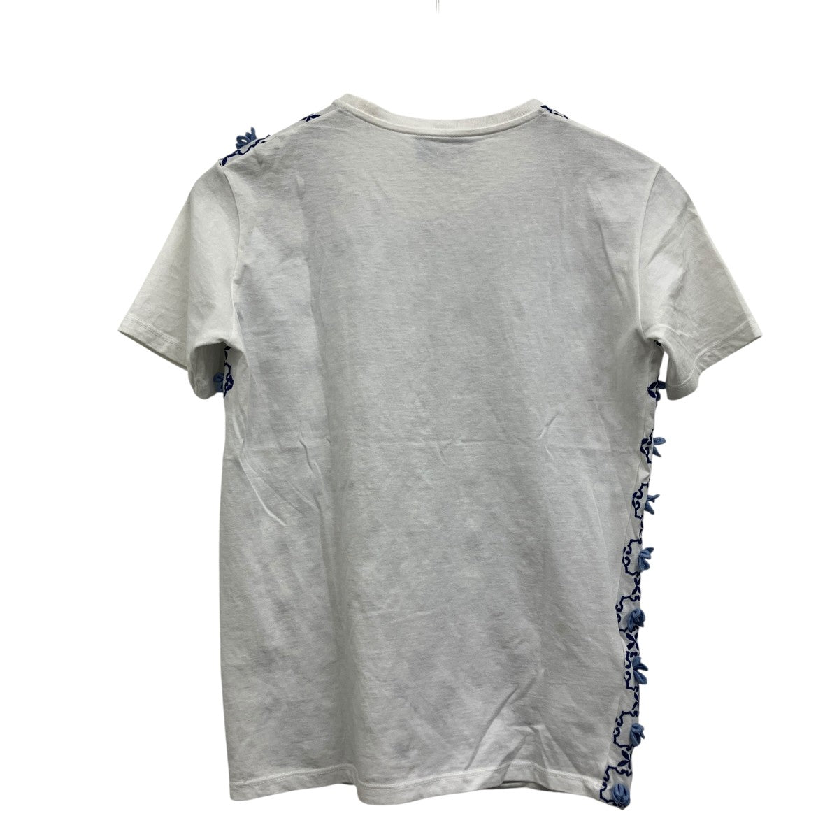 花刺繍Tシャツ