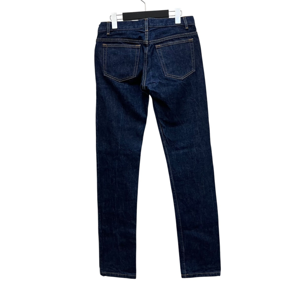 PETIT STANDARD JEAN DROIT ETROITデニムパンツ