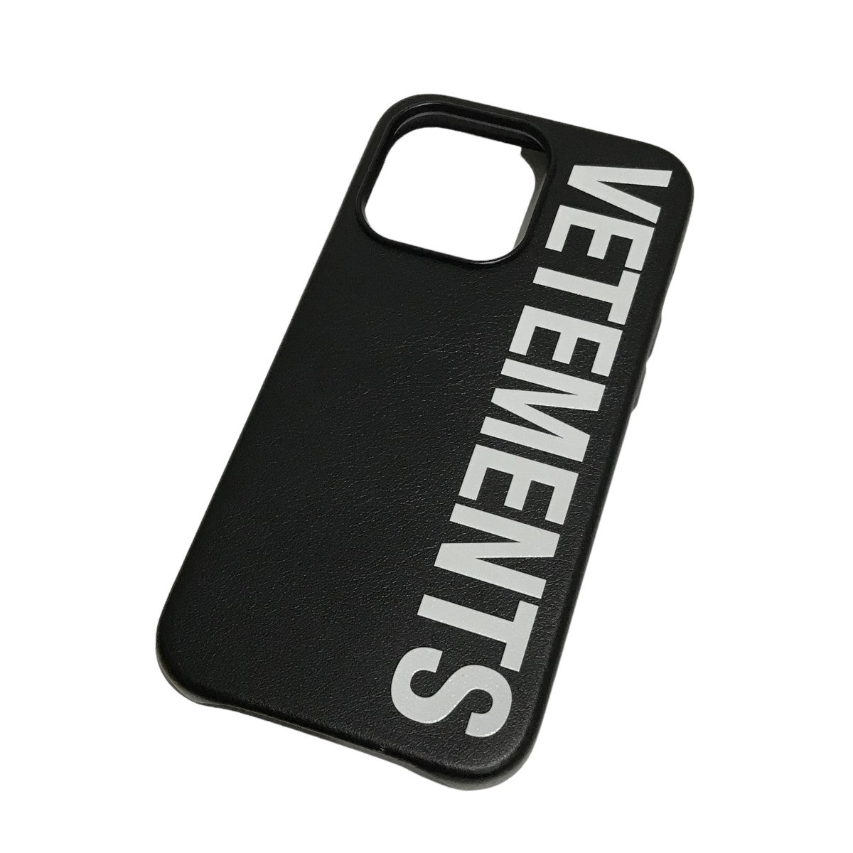 VETEMENTS(ヴェトモン) iPhone13Pro ケース ブラック｜【公式】カインドオルオンライン ブランド古着・中古通販【kindal】