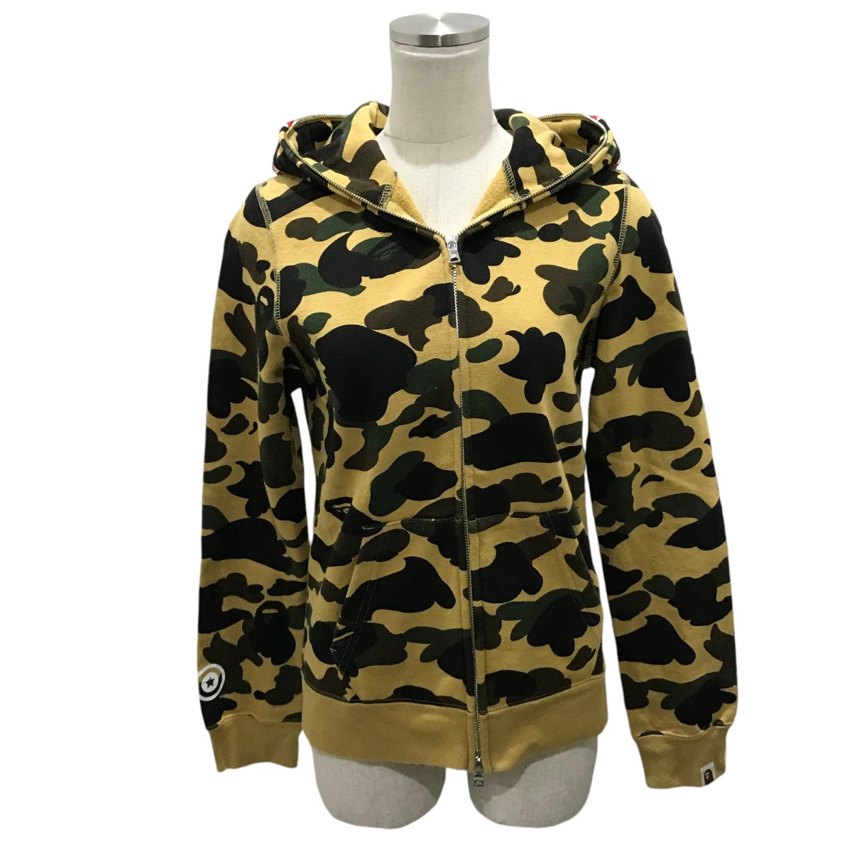 A BATHING APE(アベイシングエイプ) カモフラシャークフルジップパーカー001ZPC802002X 001ZPC802002X  ブライトイエロー サイズ XS｜【公式】カインドオルオンライン ブランド古着・中古通販【kindal】