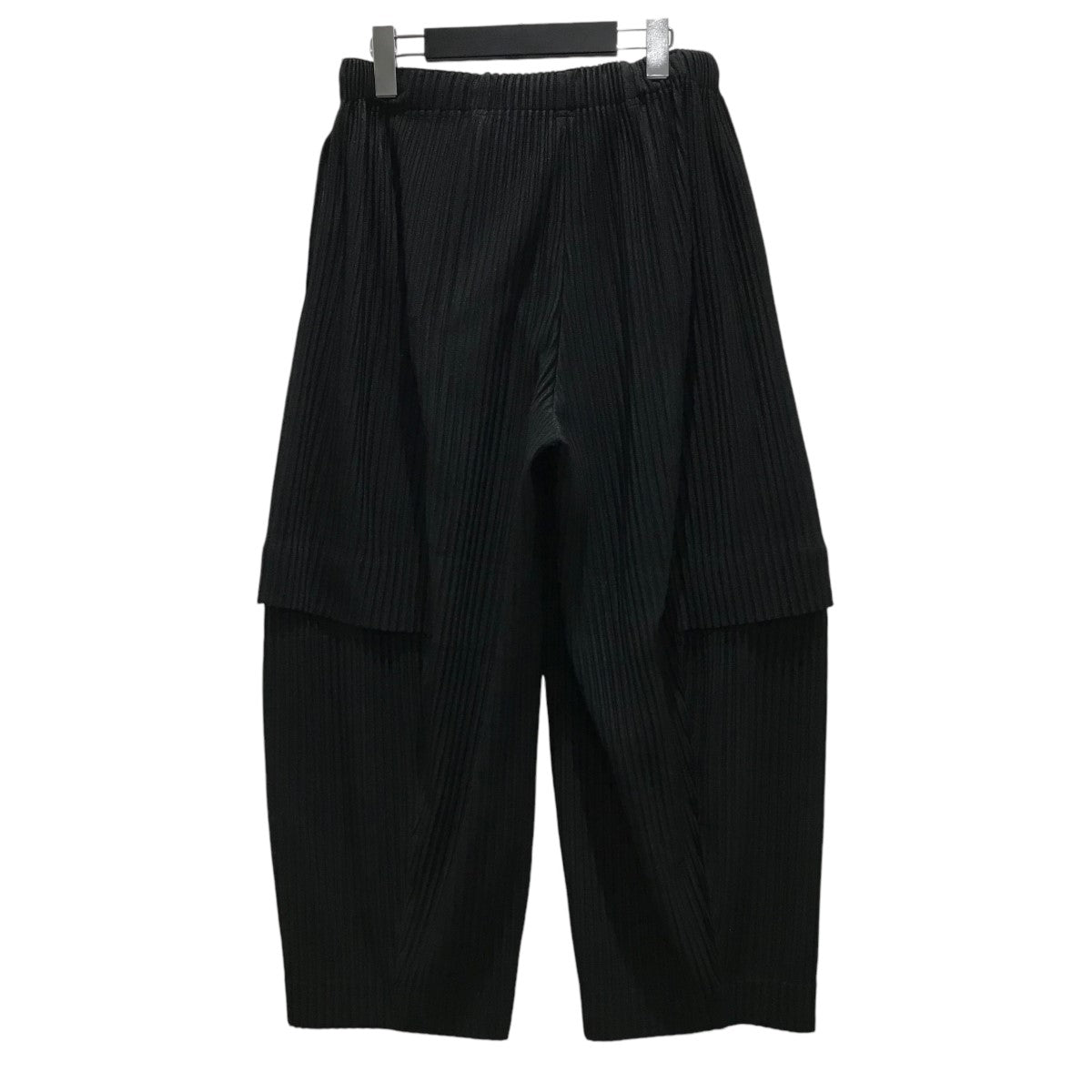 イッセイミヤケオムプリッセの23SS CARGO PANTS プリーツカーゴパンツ HP31JF175です。 HOMME PLISSE ISSEY MIYAKE ボトムス 古着・中古アイテム