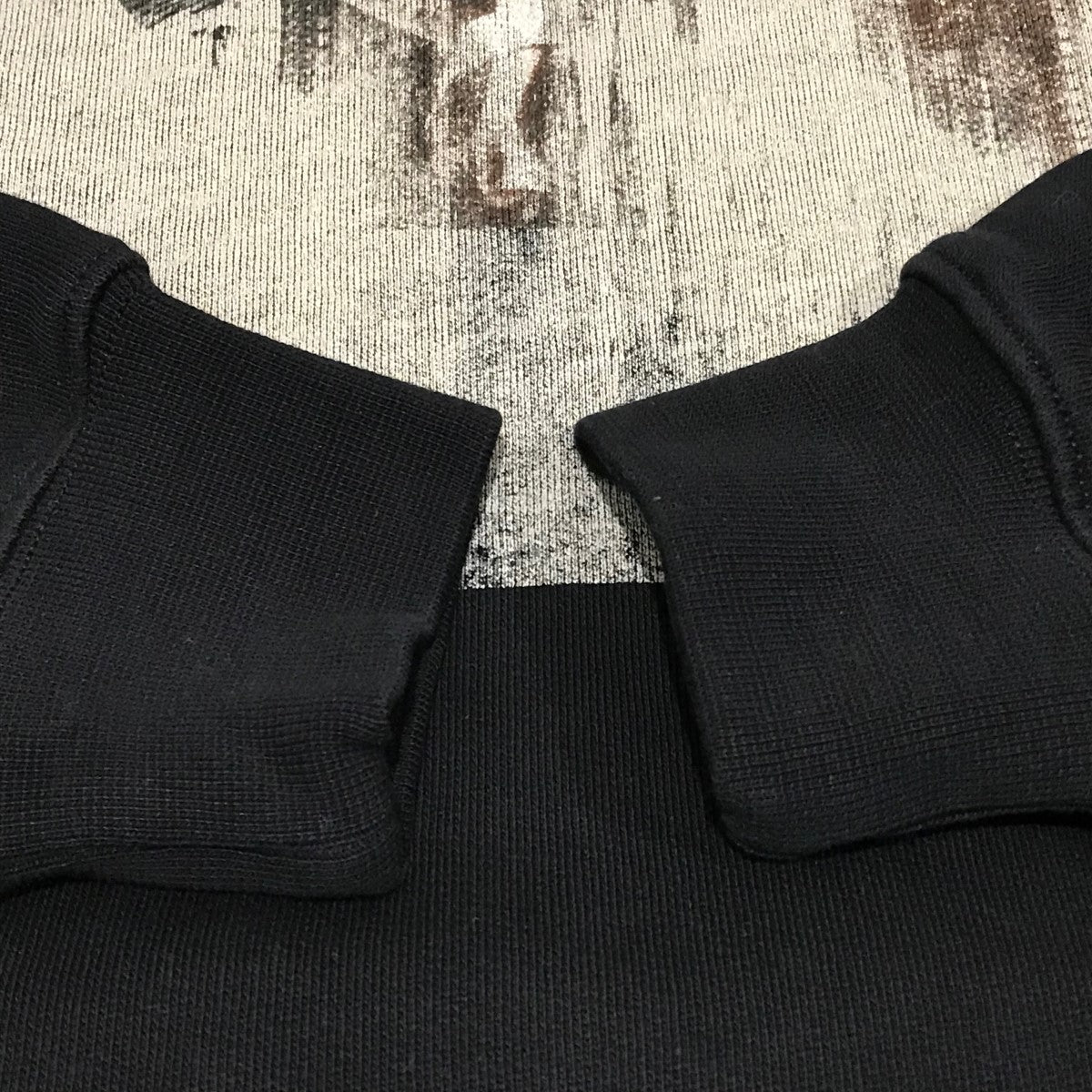 OFFWHITE 古着・中古 オフホワイトのプリントプルオーバーパーカーです。