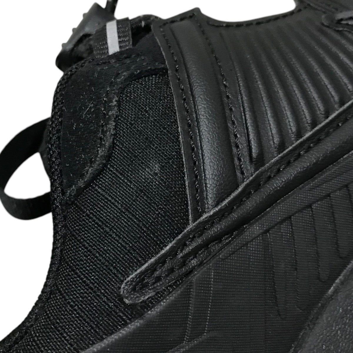【NIKE ZOOM VOMERO ROAM】ローカットスニーカーFV2295-002