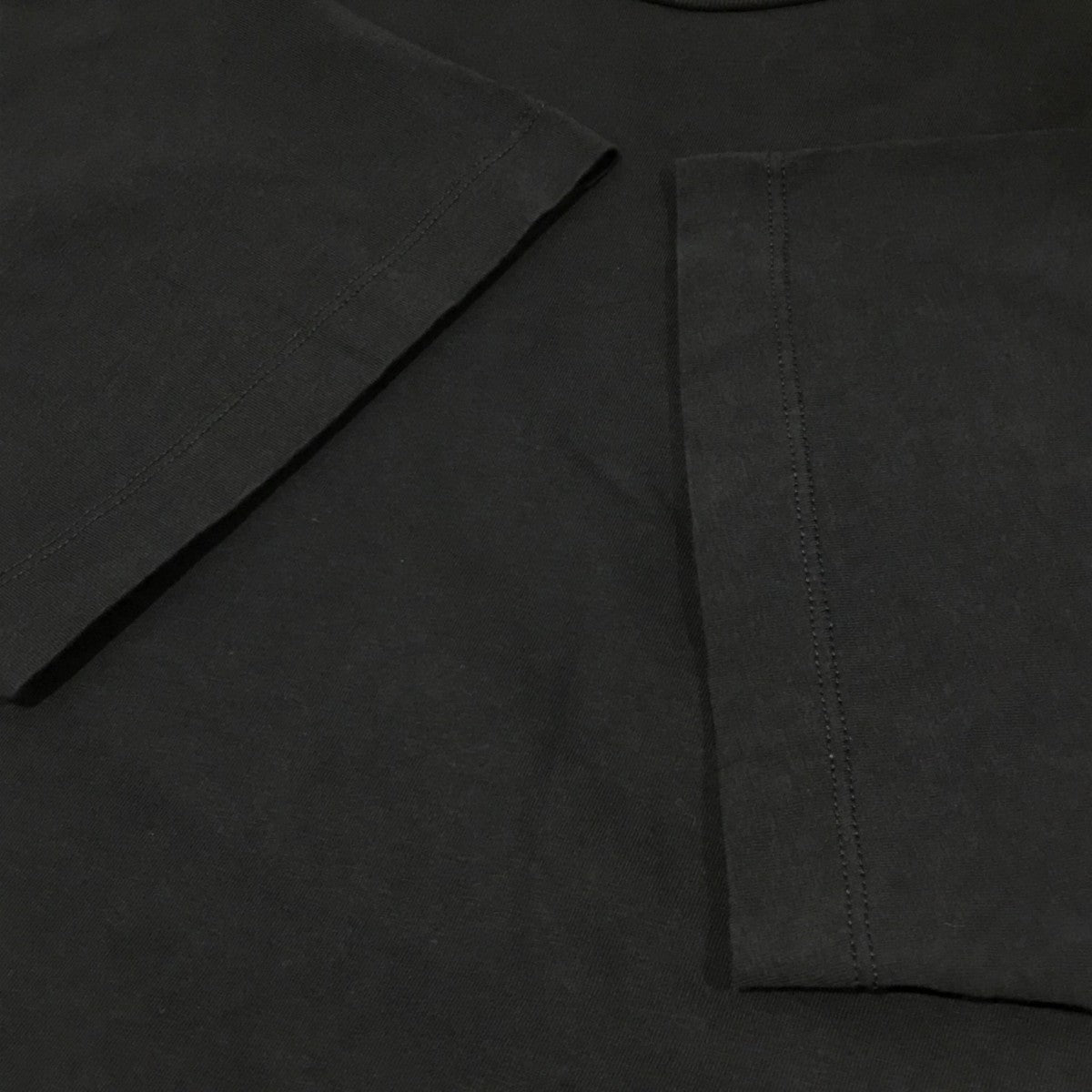 ワンポイントロゴTシャツ