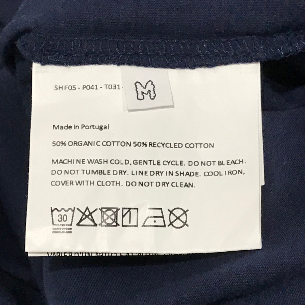 ワンポイントロゴTシャツ