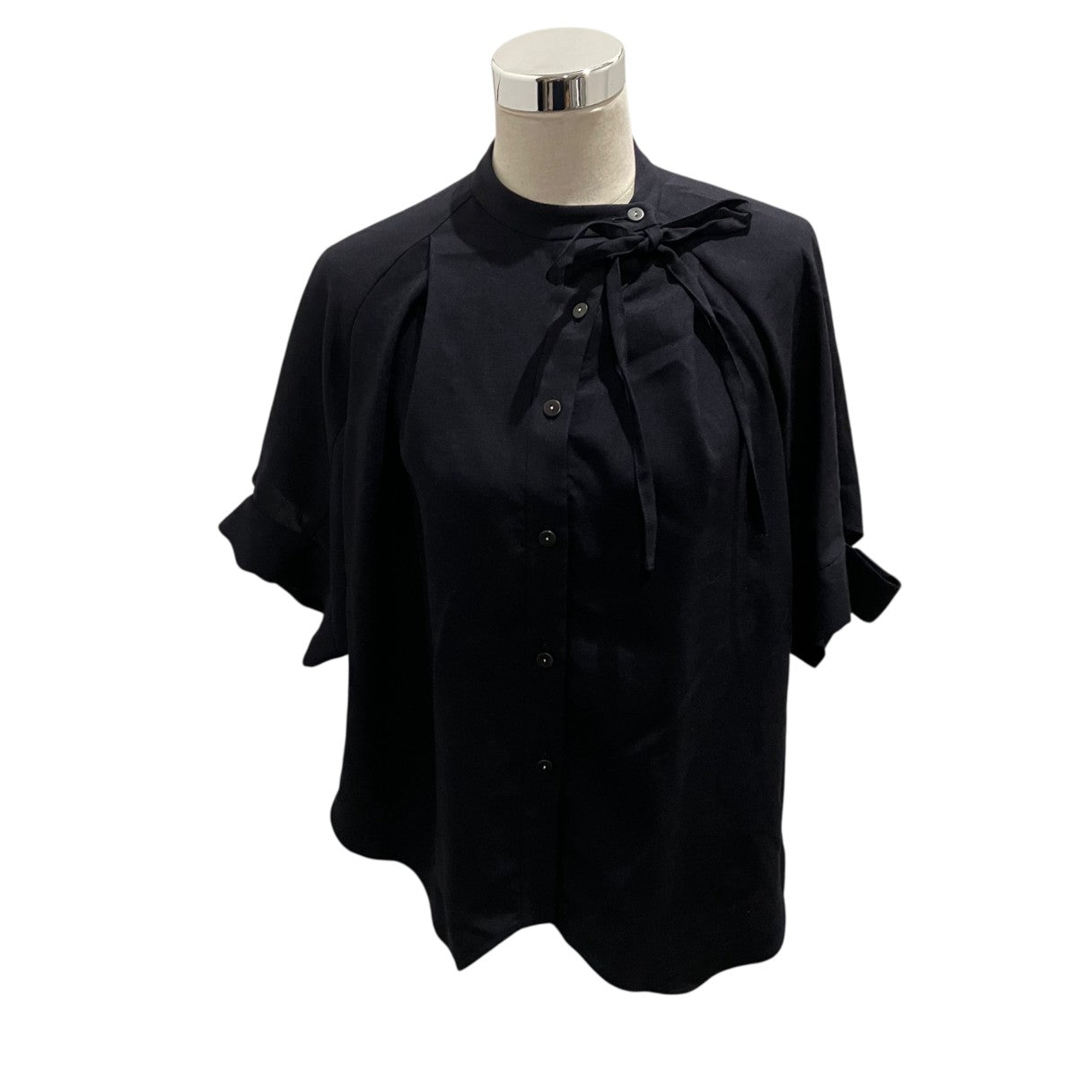 ENFOLD(エンフォルド) TWO-WAY NECK BLOUSEノーカラー半袖シャツ