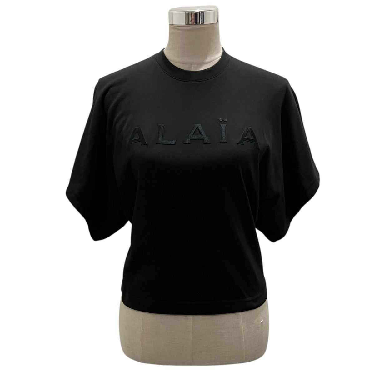 ALAIA(アライア) ロゴTシャツAA9H02914J010 AA9H02914J010 ブラック