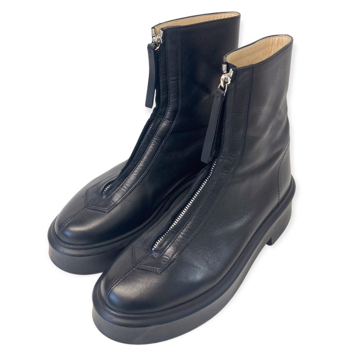 THE ROW(ザロウ) 「Zipped Boot 1」センタージップブーツ ブラック サイズ 11｜【公式】カインドオルオンライン  ブランド古着・中古通販【kindal】