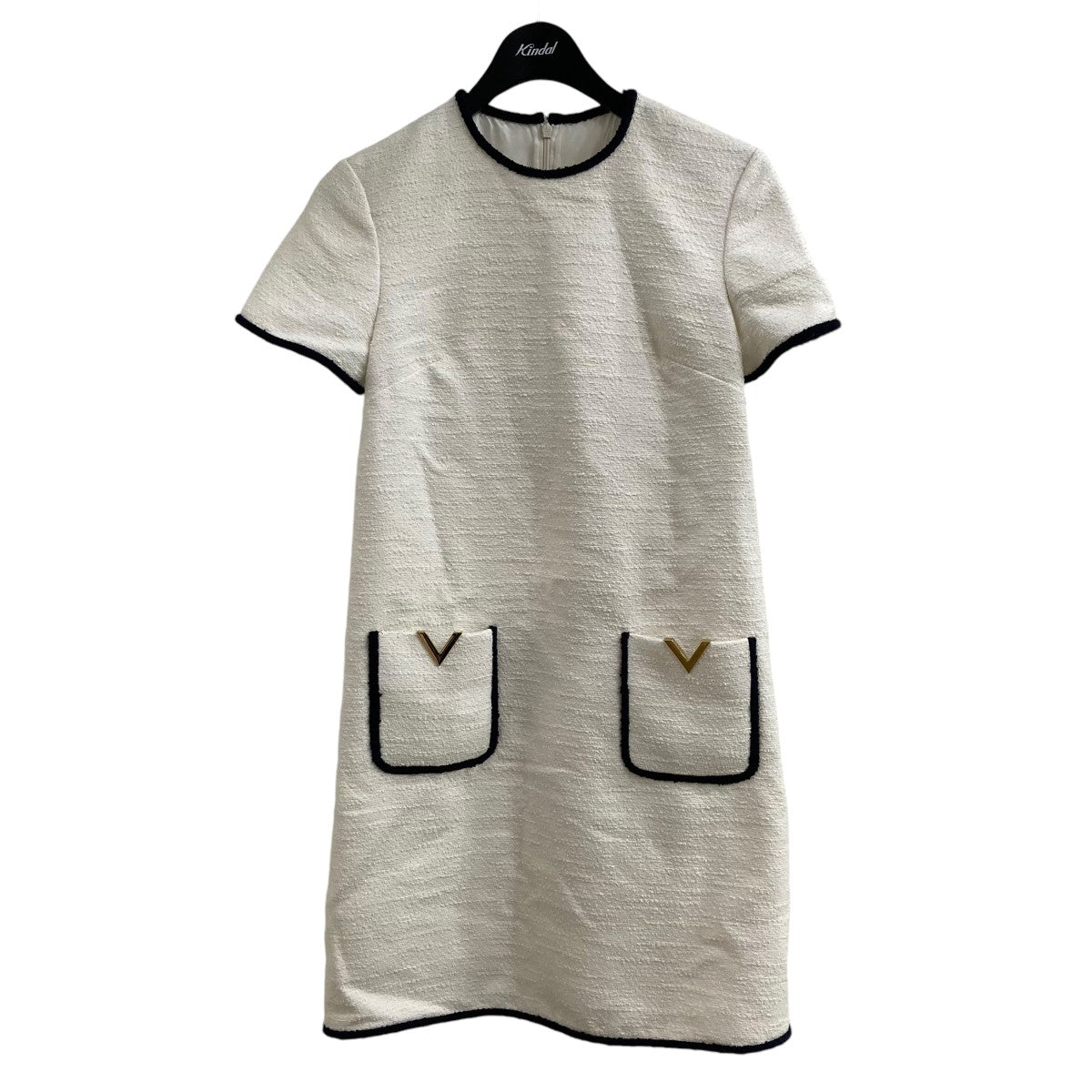Valentino ホワイトノースリーブワンピース 38 VALENTINO（ワンピース）のフリマアイテム一覧