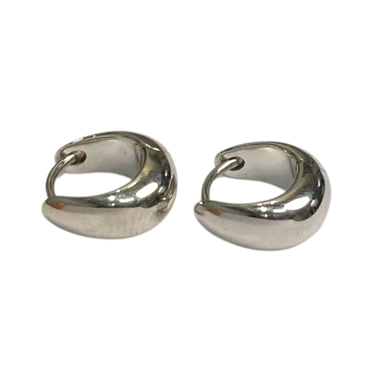 TOMWOOD シルバー925 フープピアス 楽天市場】TOM WOOD トムウッド Oyster Hoops Medium Earrings