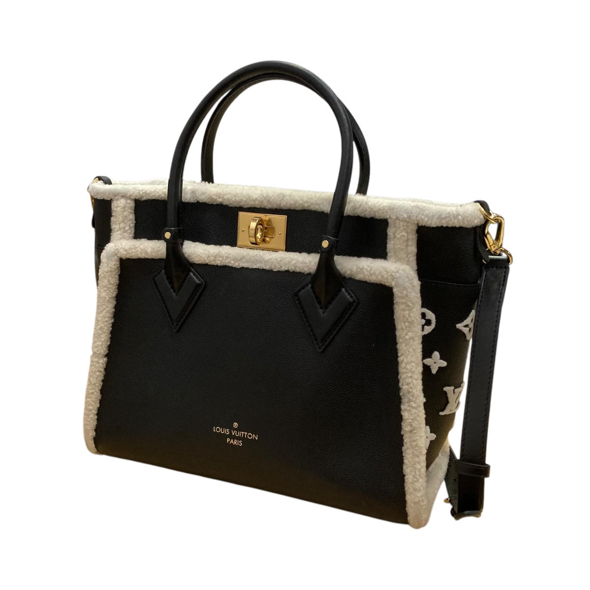 Louis Vuitton M58908 カーブレザー　オンマイサイド LOUIS VUITTON(ルイヴィトン) オンマイサイドMM ハンドバッグM58908