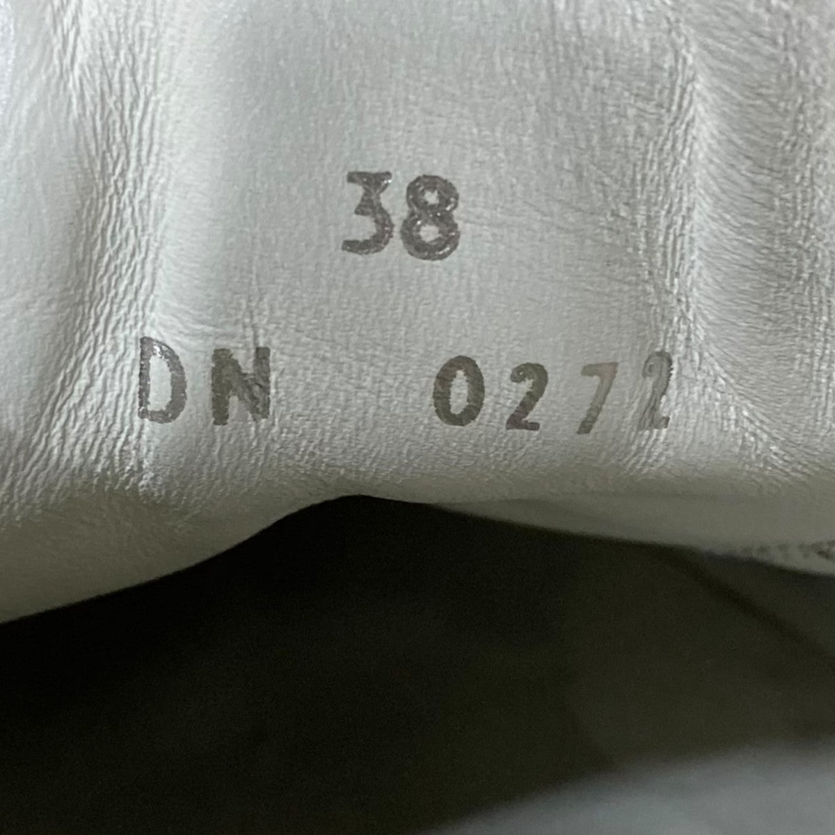 GIVENCHY City Sport 4GローカットスニーカーBE0027E1JU 古着・中古-7枚目のアイテム画像