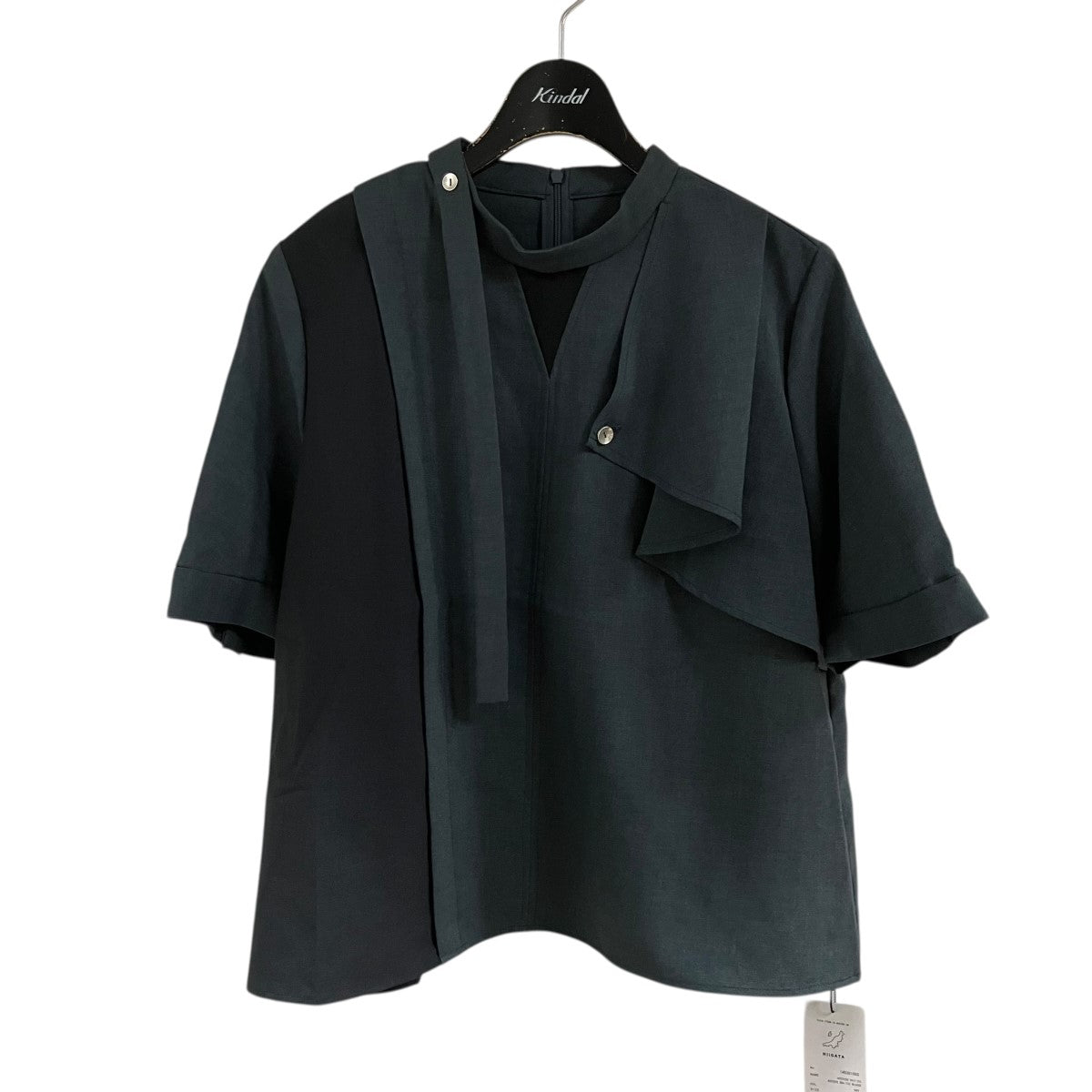 ボウタイ半袖ブラウス