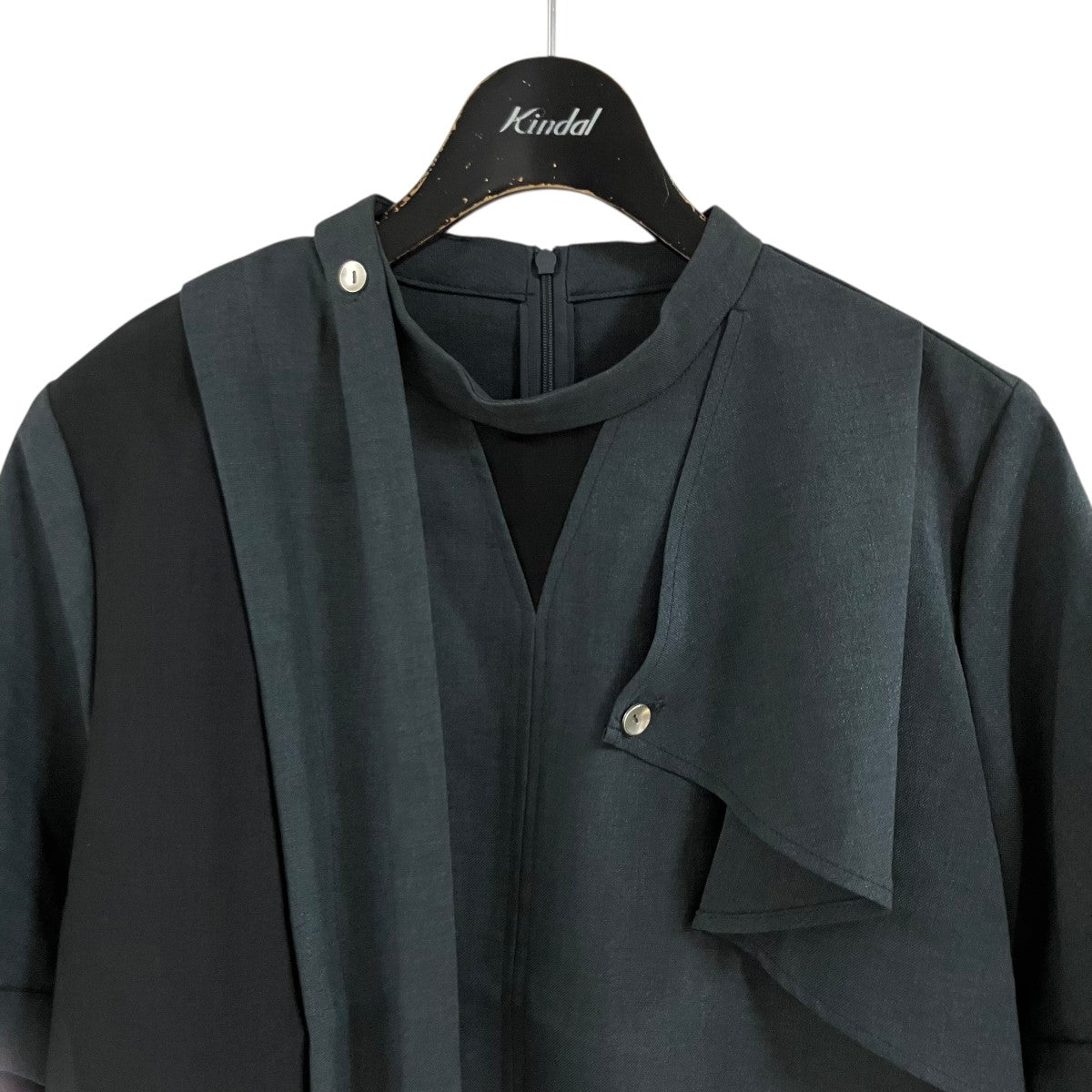 ボウタイ半袖ブラウス