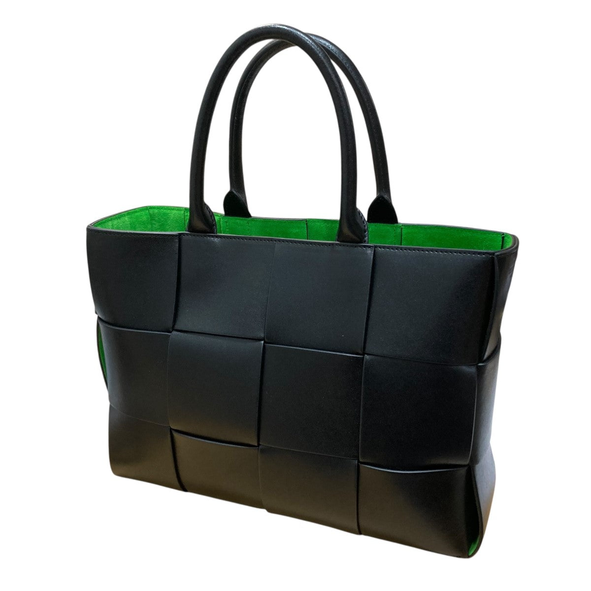 BOTTEGA VENETA(ボッテガヴェネタ) ストラップ付きスモール アルコ