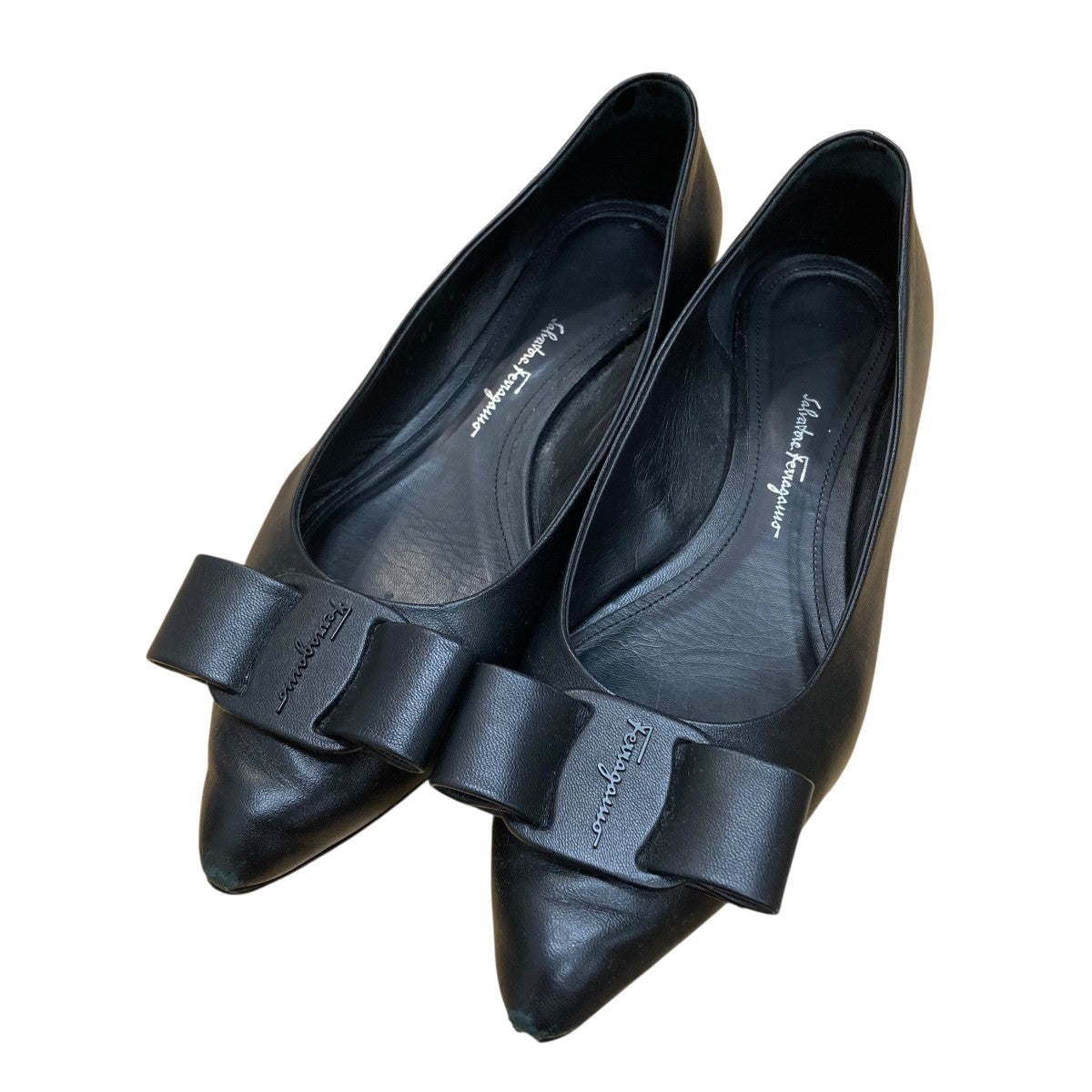 Salvatore Ferragamo(サルヴァトーレフェラガモ) VIVA フラット