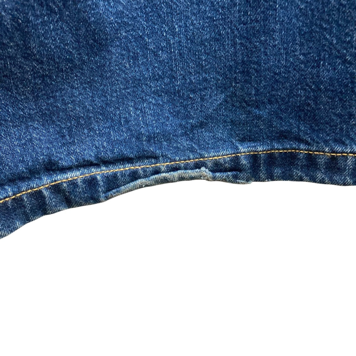 ルーズフィットデニムパンツ