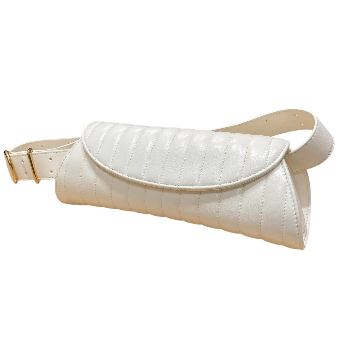 JIL SANDER キルティングカンノーロバッグ 白 JIL SANDER(ジルサンダー) キルティングカンノーロバッグJ08WD0054