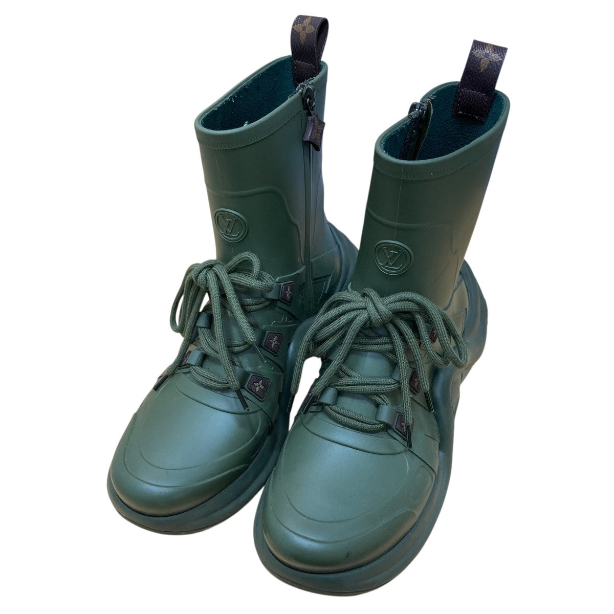 LOUIS VUITTON スニーカー レインシューズ ブーツ LVアークライト ルイ・ヴィトン」から新作レインシューズが登場 スニーカー“LV アーク