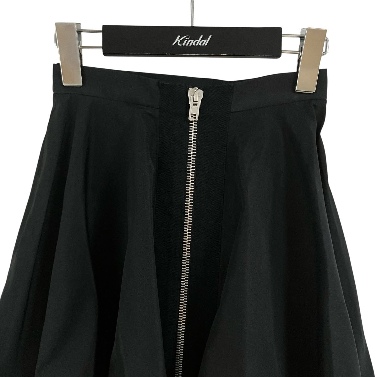 フロントジップスカート