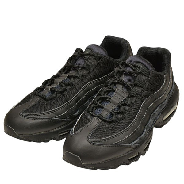 美品　NIKE airmax95 トリプルブラック　CI3705-001 レア Nike Air Max 95 Essential 