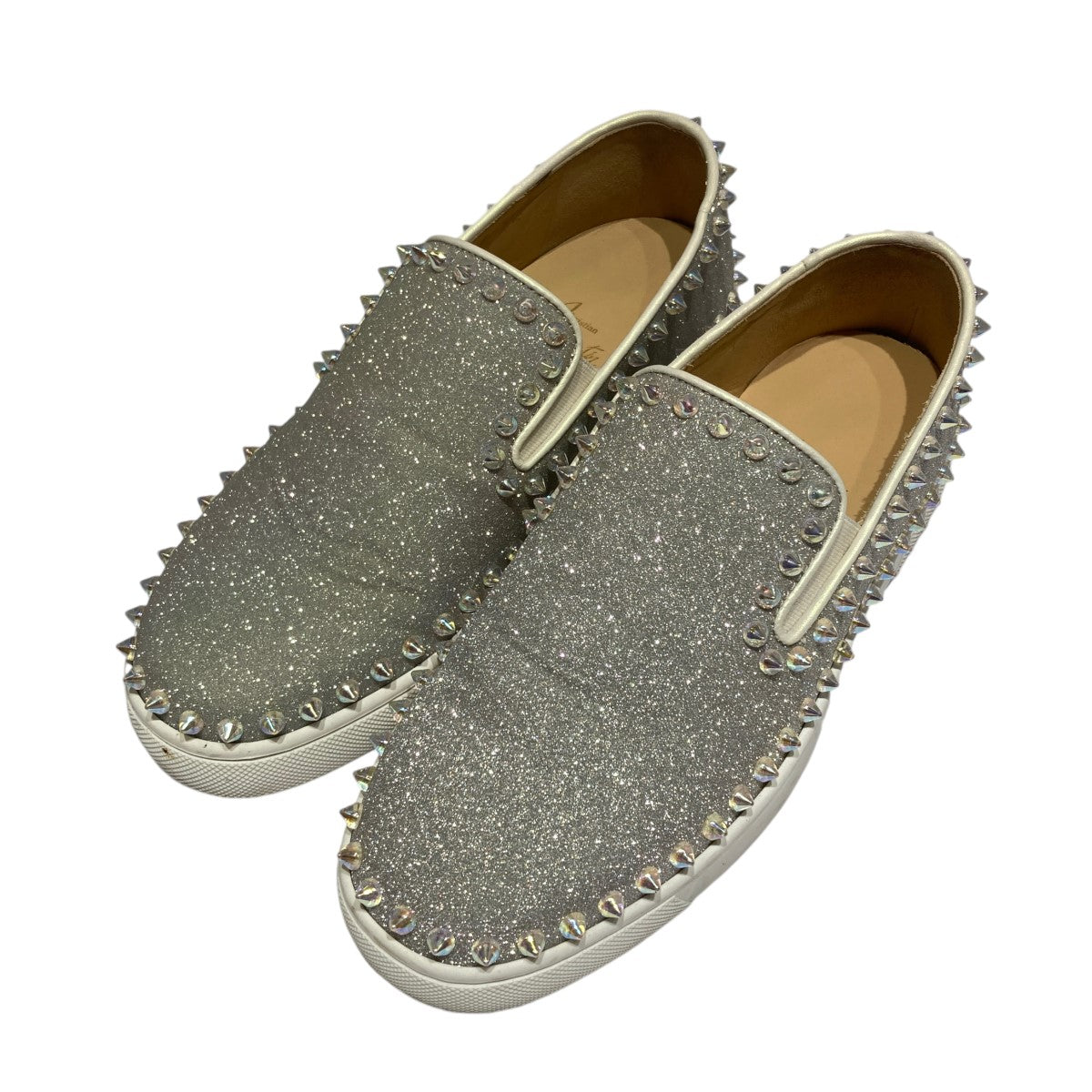 Christian Louboutin(クリスチャンルブタン) PIK BOAT WOMAN FLAT GLITTERスタッズ スリッポン スニーカー1190771  1190771 グレー サイズ 36(23cm)｜【公式】カインドオルオンライン ブランド古着・中古通販【kindal】