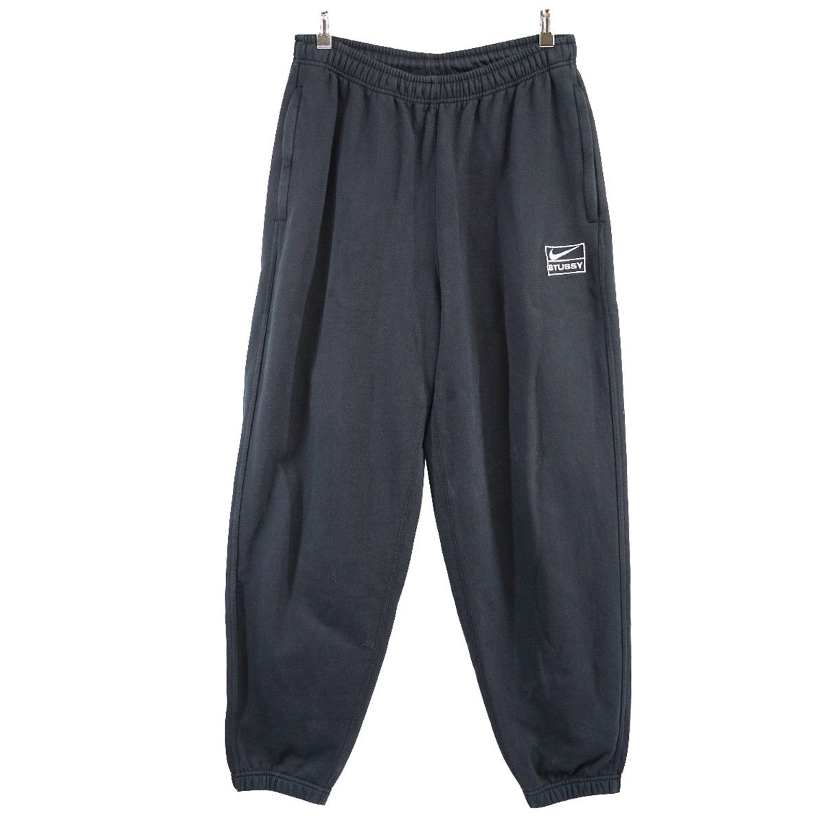 stussy×NIKE 24SS Washed Fleece Pants ウォッシュド ロゴ スウェット パンツ FN5235-010 ブラック  サイズ M｜【公式】カインドオルオンライン ブランド古着・中古通販【kindal】