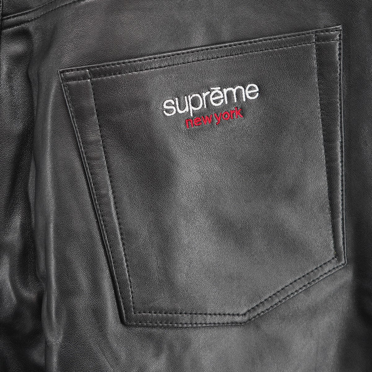 Supreme 24SS Baggy Leather Shortレザー クラシックロゴ ワイド バギー ショーツ ハーフパンツ 古着・中古-2枚目のアイテム画像