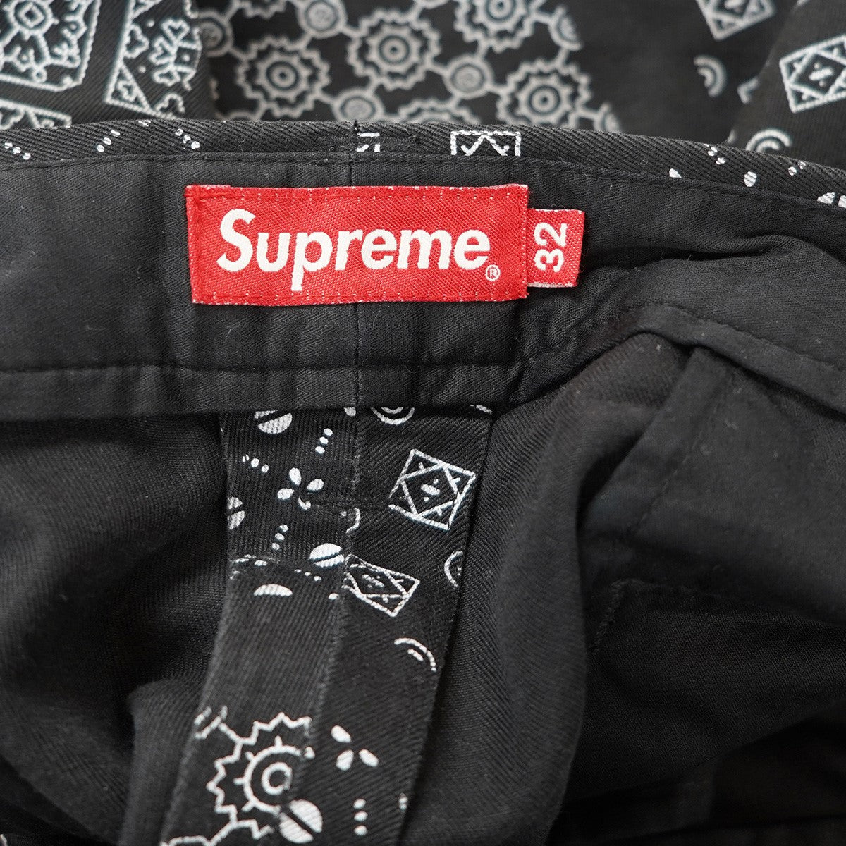 Supreme 20SS Paisley Grid Chino Pantバックロゴ ペイズリー グリッド バンダナ チノパン チノ パンツ 古着・中古-7枚目のアイテム画像
