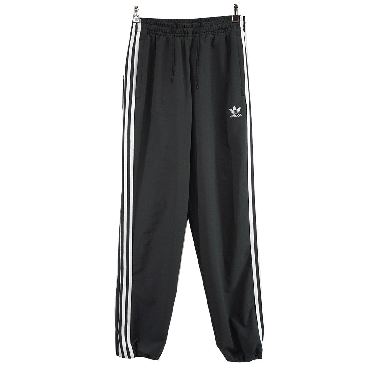 00s adidas アディダス　トラックパンツ　ナイロンパンツ　ブラック　黒 古着–古着 00's adidas ブラック ドローコード付き ナイロン