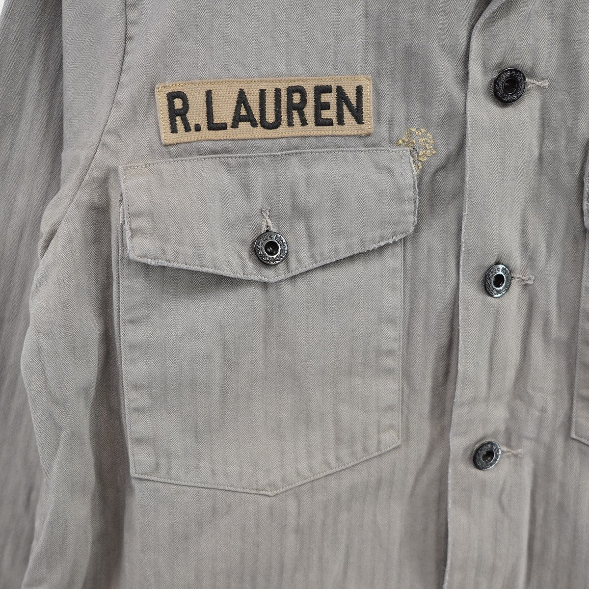 Herringbone canvas shirt jacketロゴ パッチ ダメージ加工 ミリタリー シャツ