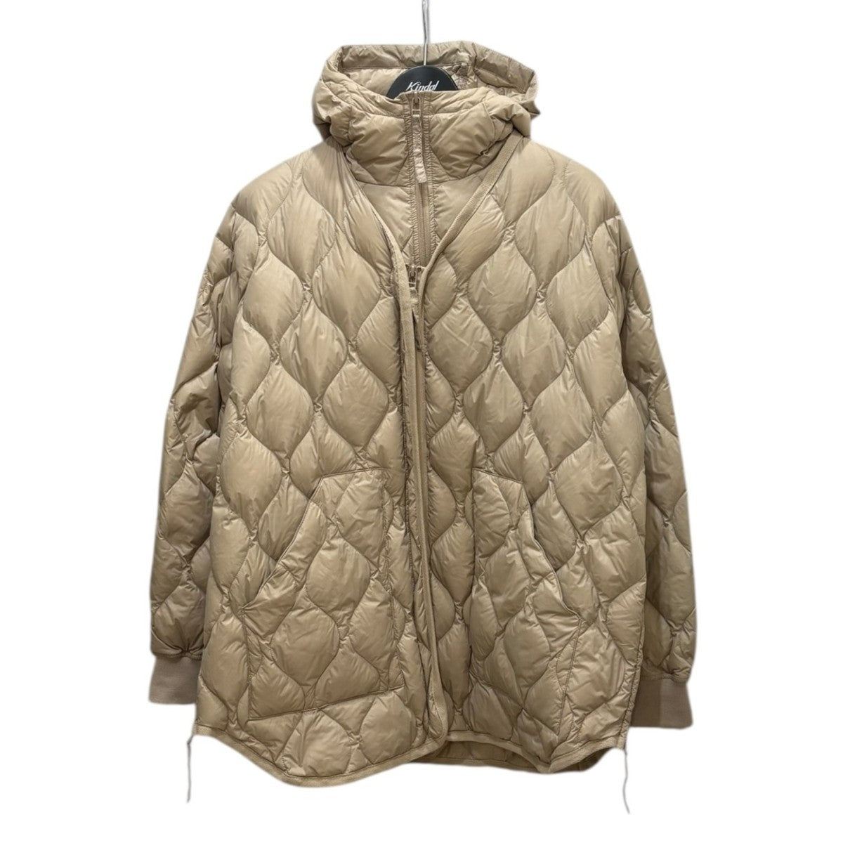 FRAMeWORK×TAION 別注フードビブス付ダウンダウンジャケット ベージュ