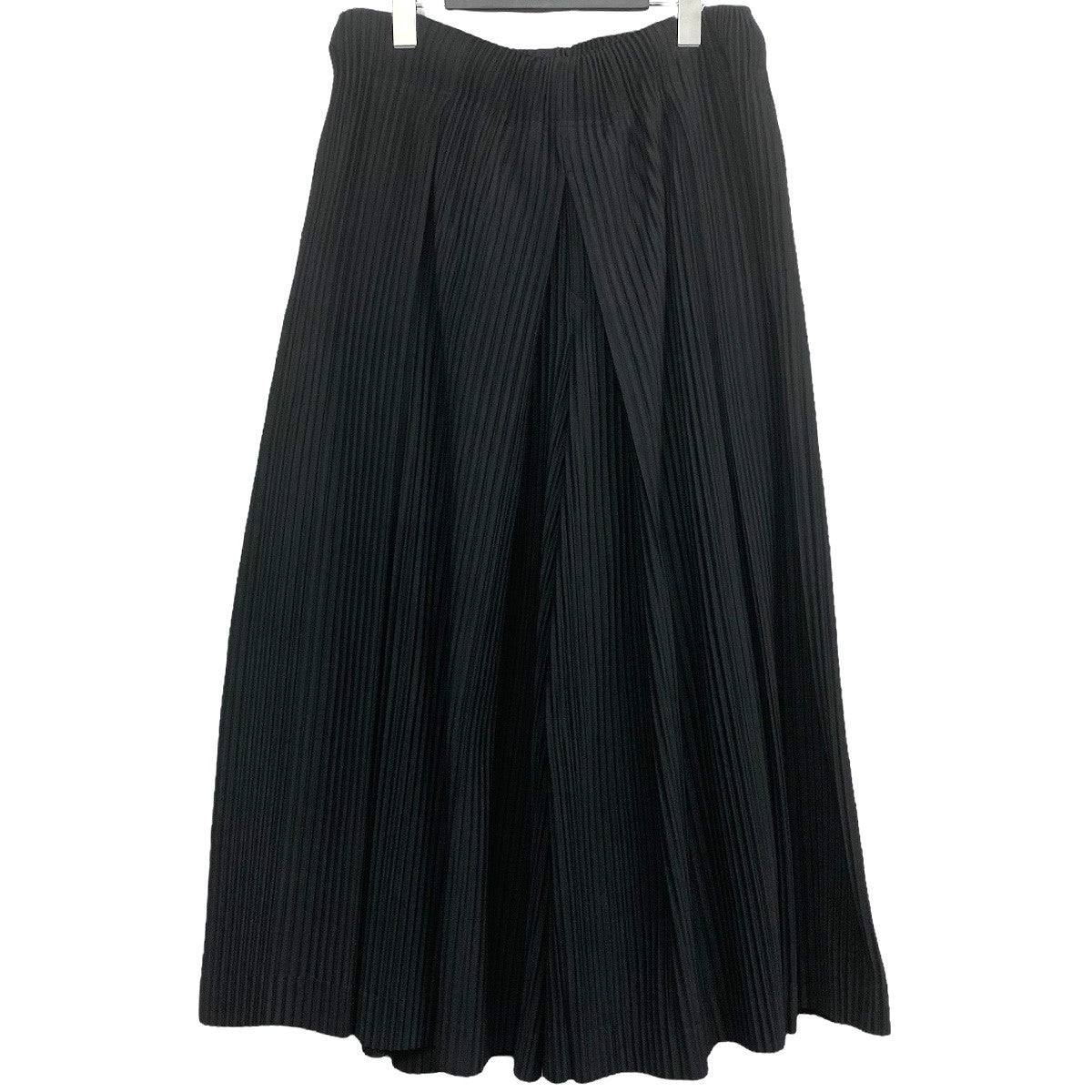裾幅約32cm銀座本店購入 イッセイミヤケ 変形袴パンツ 黒 オールシーズン素材感