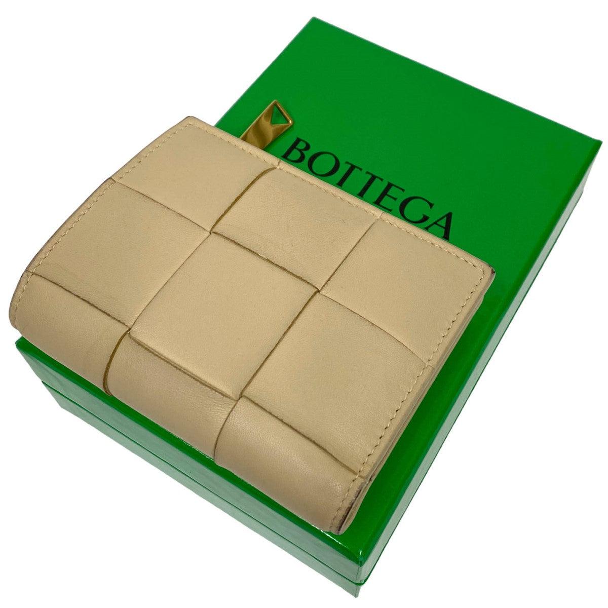 BOTTEGA VENETA(ボッテガヴェネタ) Cassette Small Bi-Fold Wallet二 ...