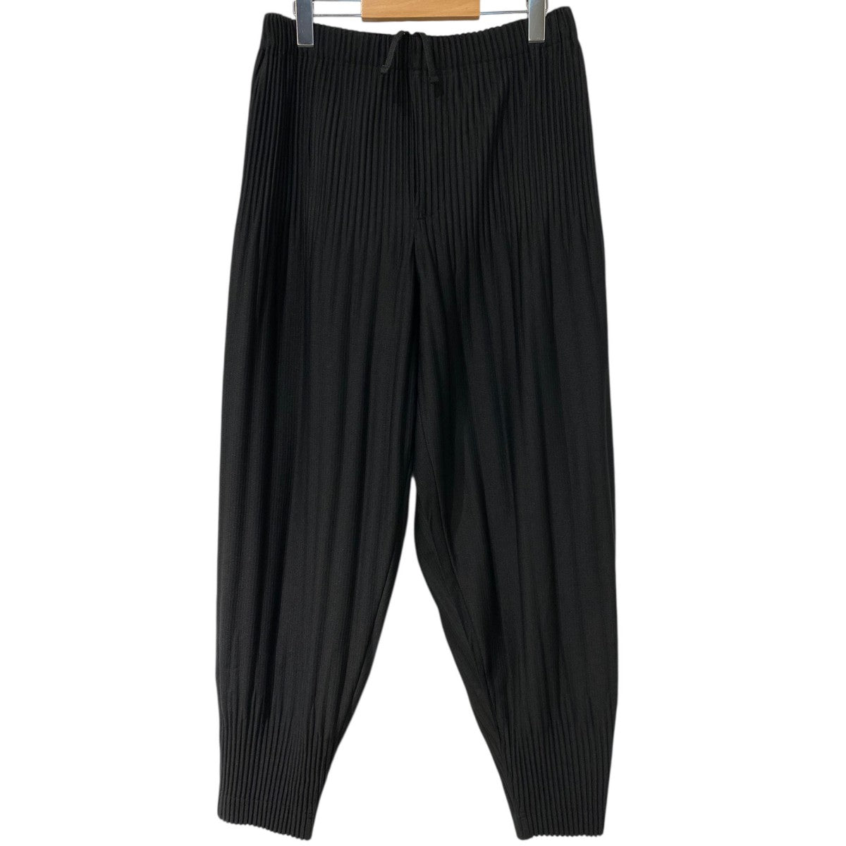 オムプリッセ　BASICS 消しプリーツ HOMME PLISSE ISSEY MIYAKE(イッセイミヤケオムプリッセ) BASICライン