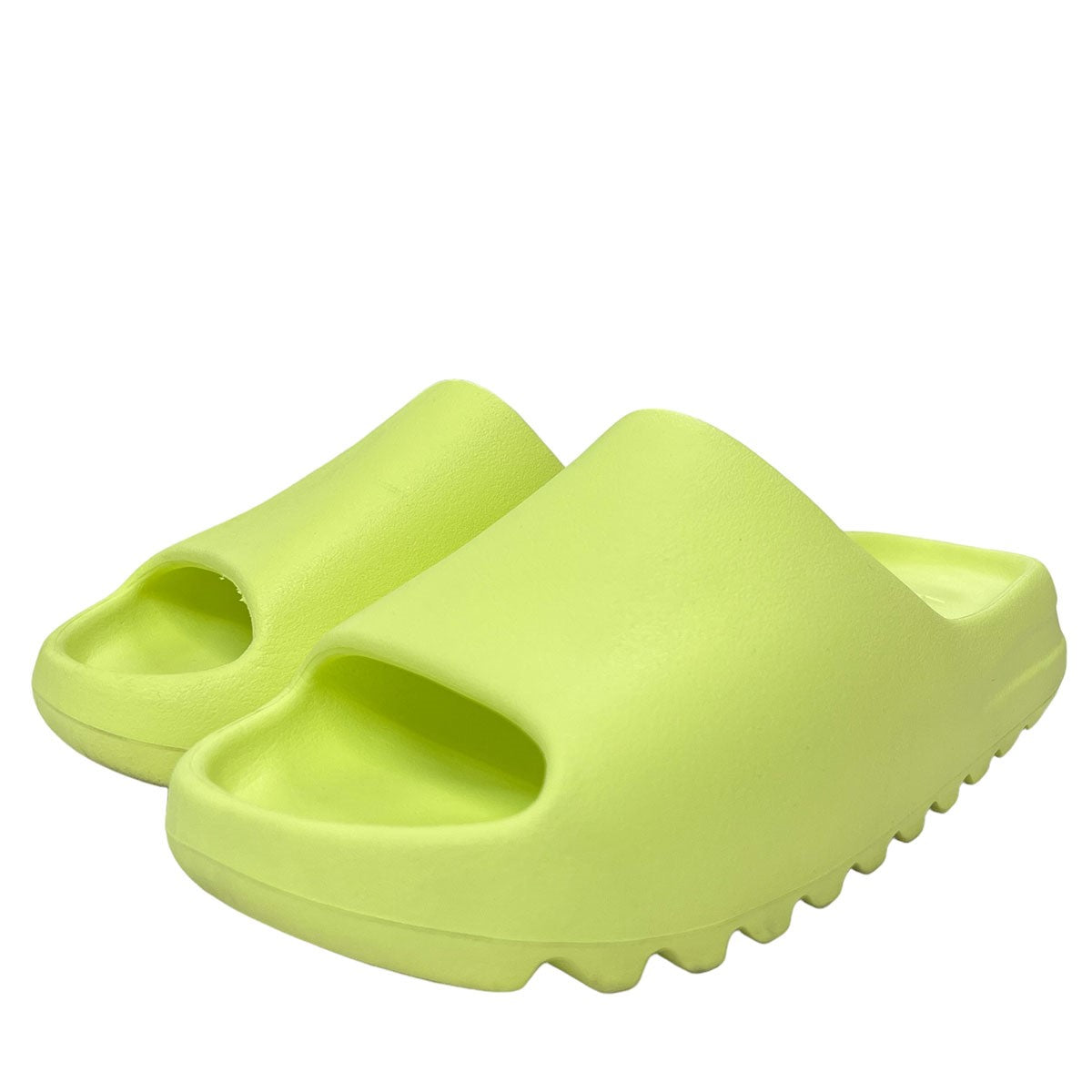 adidas(アディダス) Yeezy Slide Glow Green イージースライドサンダル HQ6447 グロウグリーン サイズ  14｜【公式】カインドオルオンライン ブランド古着・中古通販【kindal】