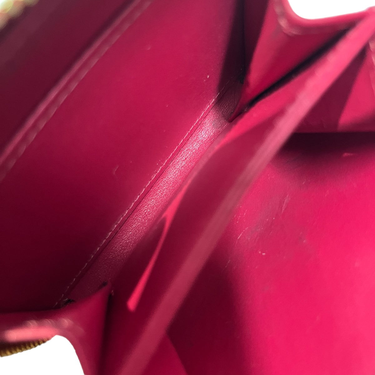 PRADA VITELLO MOVE PEONIA ラウンドファスナーコインケースコインケースM268 の古着・中古アイテム