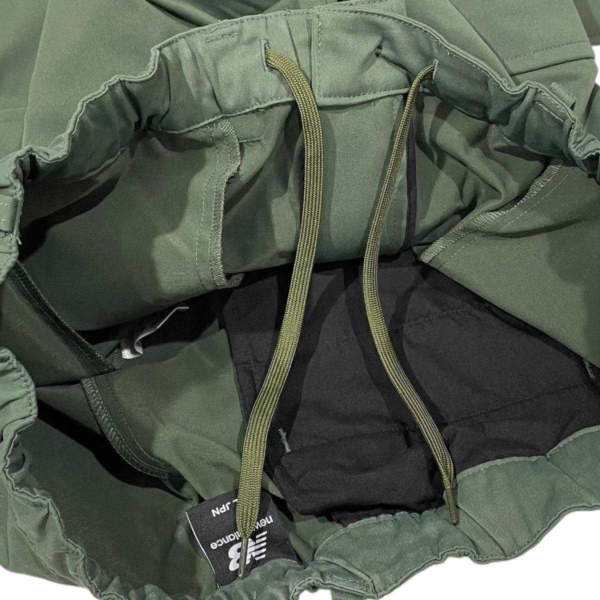 NEW BALANCE ストレッチツイルワイドカーゴパンツ Stretch Twill Wide Cargo Pants AMP45689 古着・中古-3枚目のアイテム画像