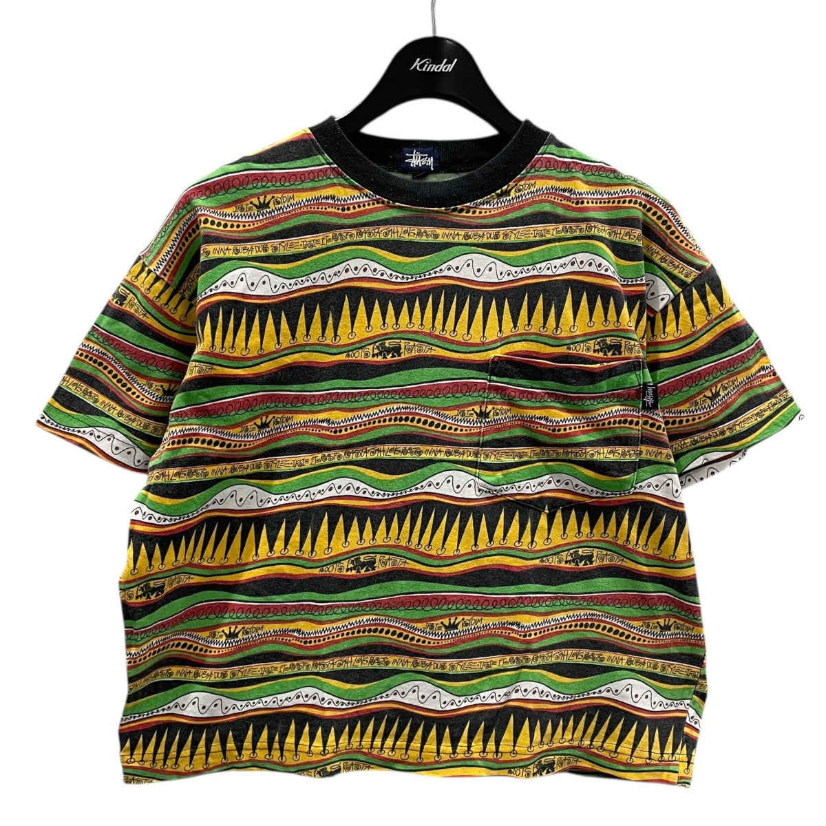 stussy 総柄ポケットTシャツ REGGAE TOM TOM TEE ブラック・イエロー 