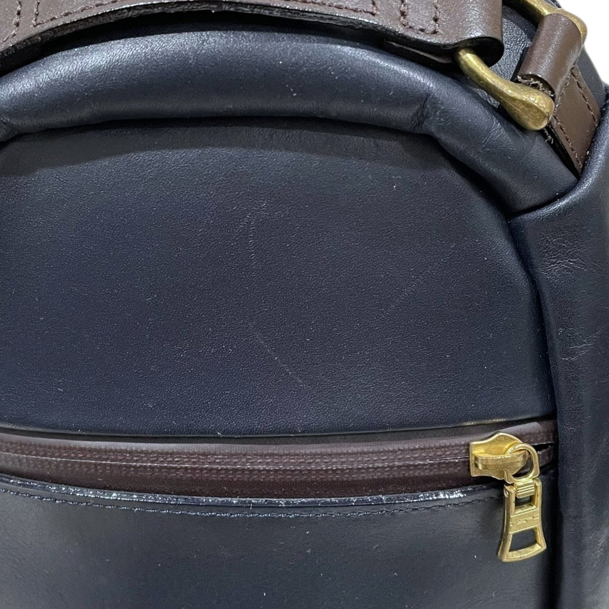 レザーボディバッグ gloss スリングバッグ 01642-v3