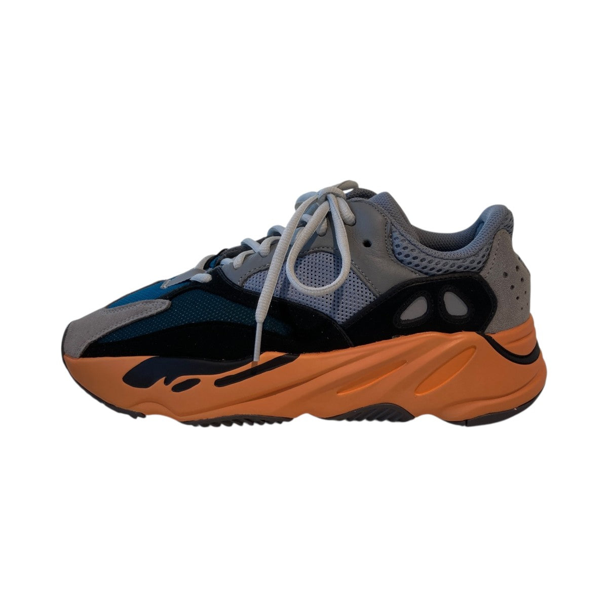 YEEZY Boost 700 Wash OrangeスニーカーGW0296