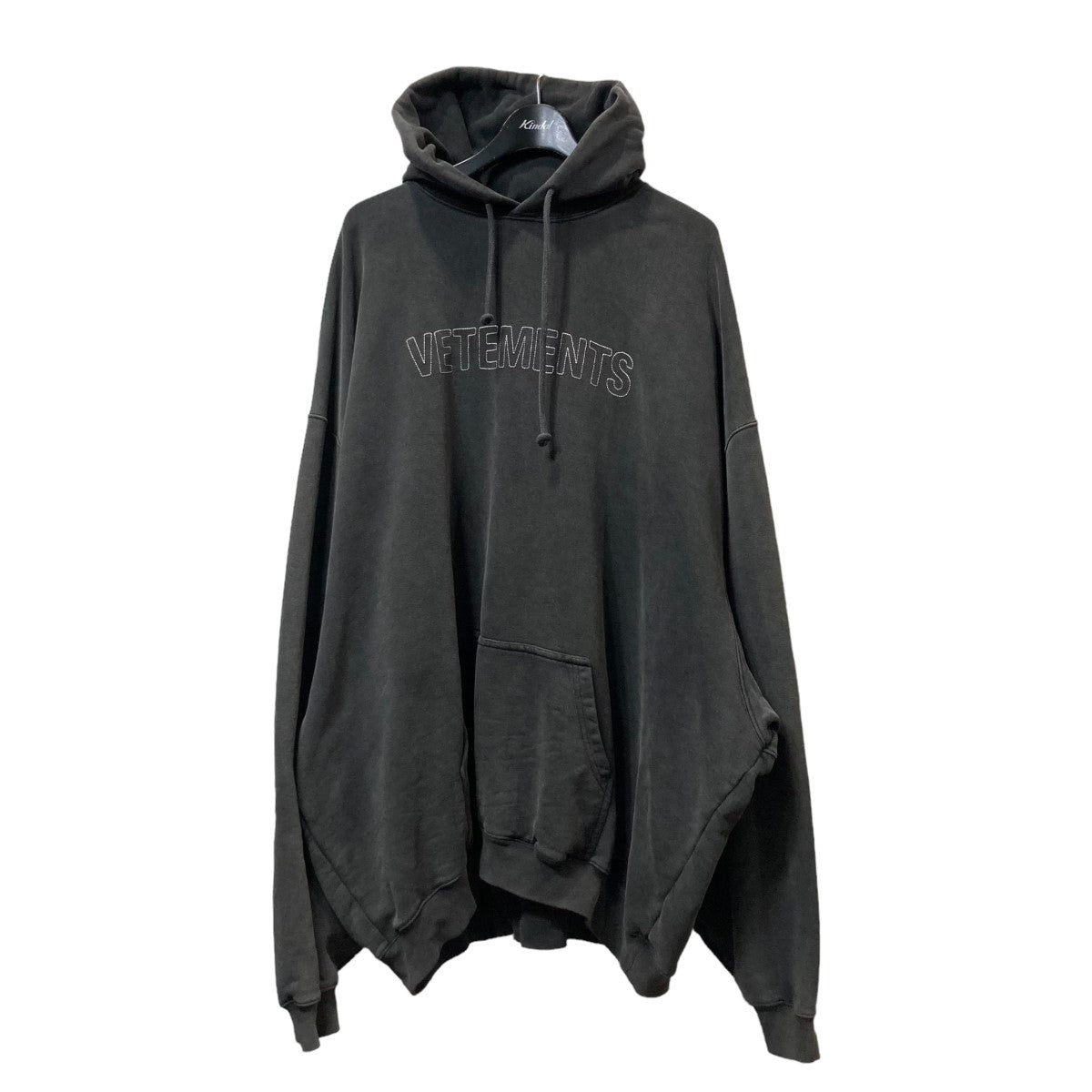 VETEMENTS(ヴェトモン) 23SSロゴ刺繍パーカーUE63HD445B UE63HD445B グレー サイズ  XL｜【公式】カインドオルオンライン ブランド古着・中古通販【kindal】