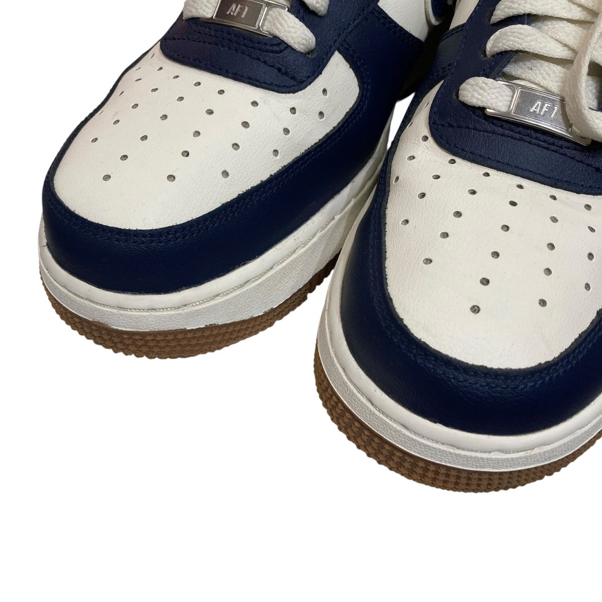 AIR FORCE 1 ’07 LV8スニーカーDQ7659-101