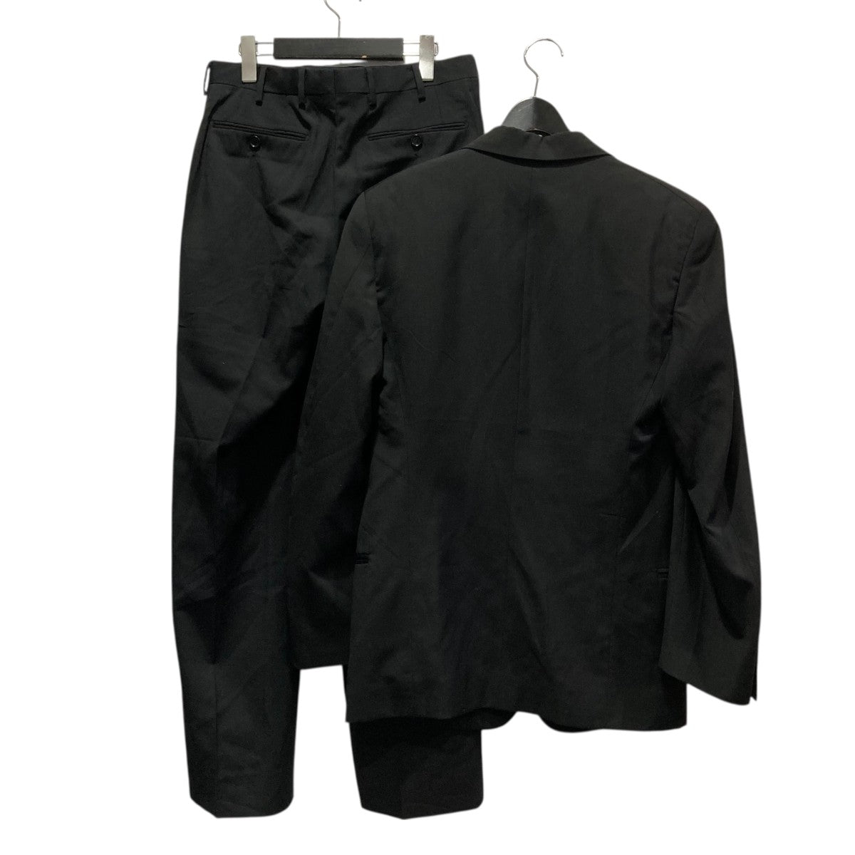 セットアップスーツ