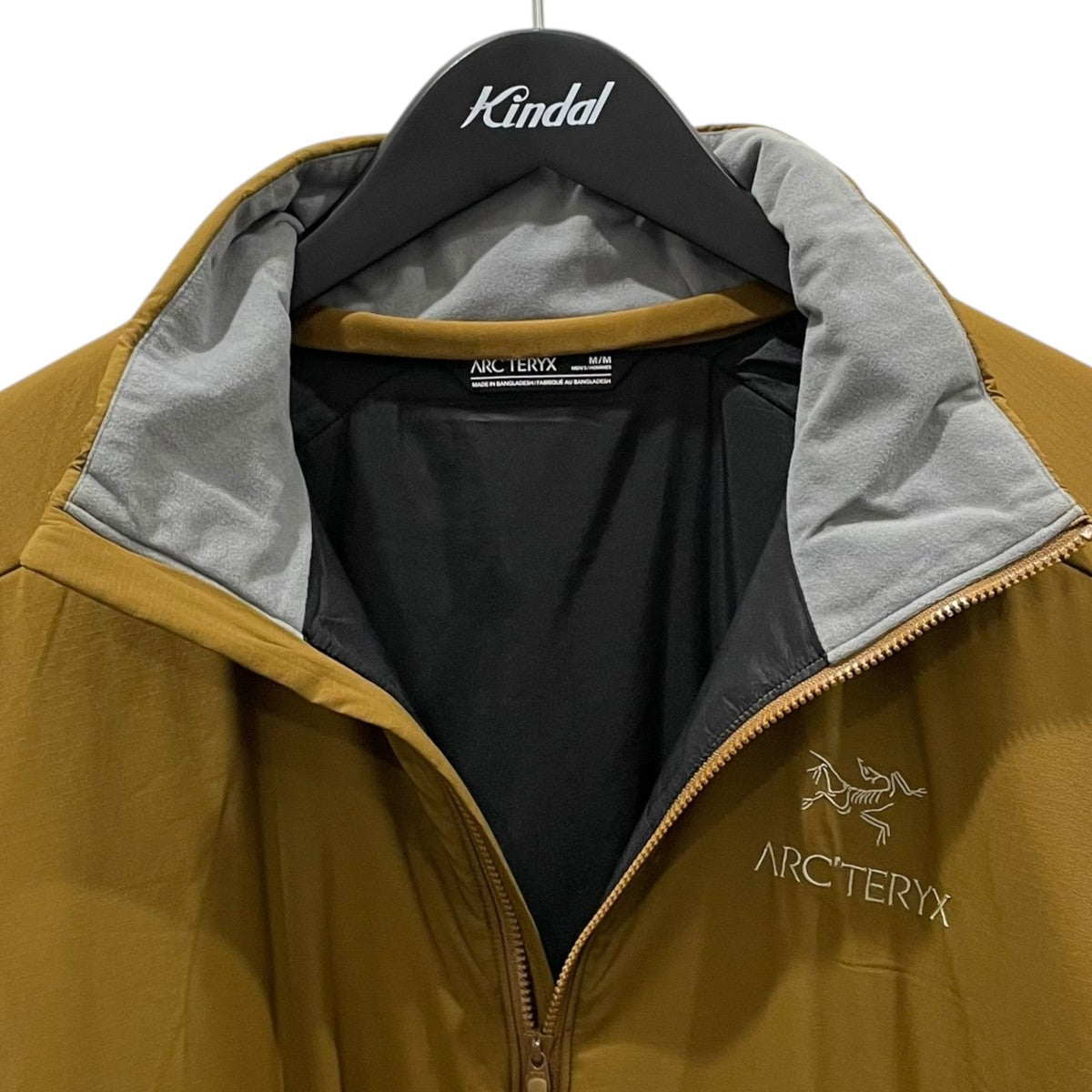 ジップアップ中綿ジャケット ATOM AR JACKET アトムエーアールジャケット 24106