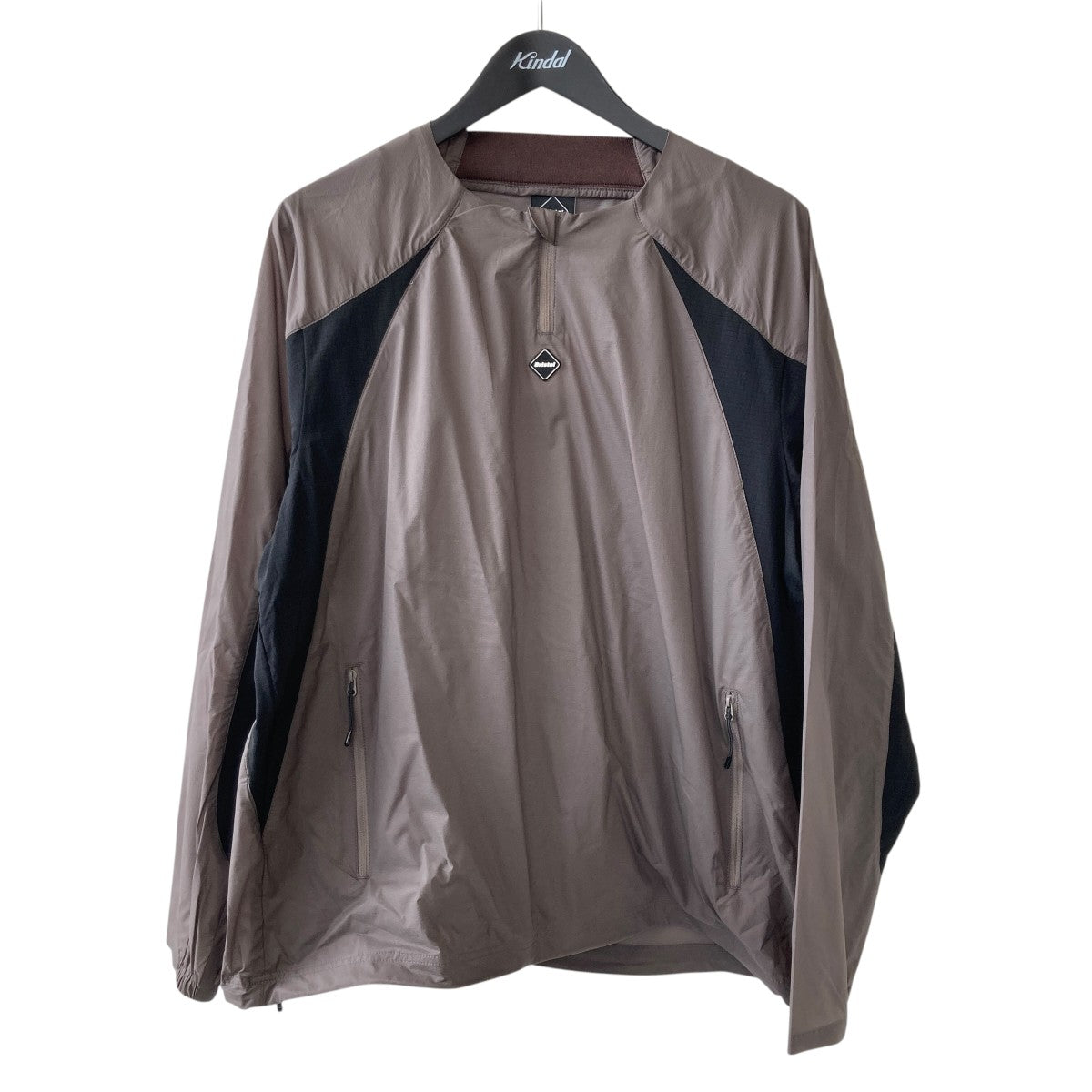 F．C．R．B．(エフシーアールビー) ULTRA LIGHT WEIGHT HALF ZIP PISTE