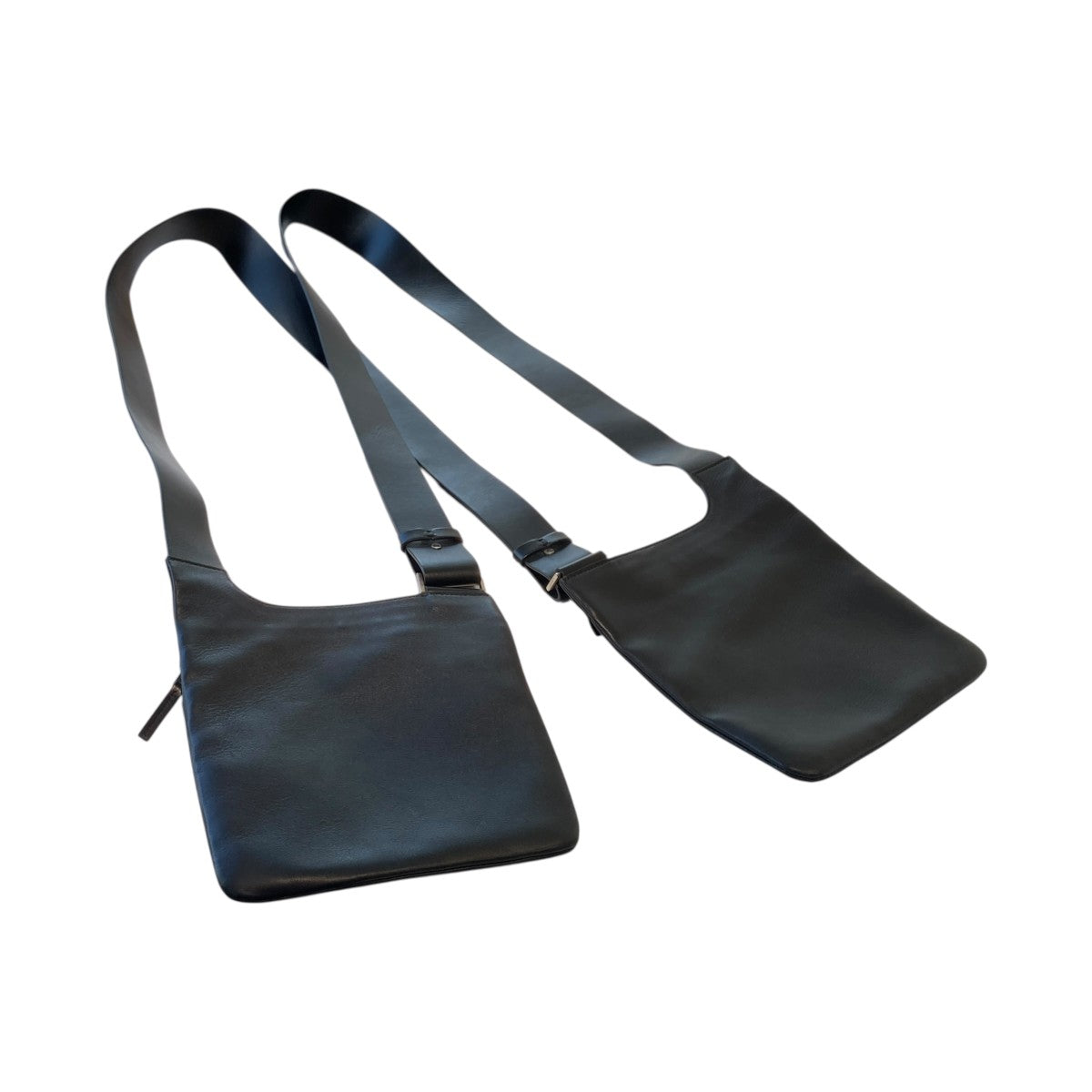 ダブルクロスボディバッグ