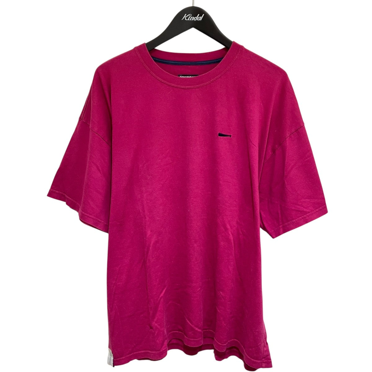 胸刺しゅうTシャツ