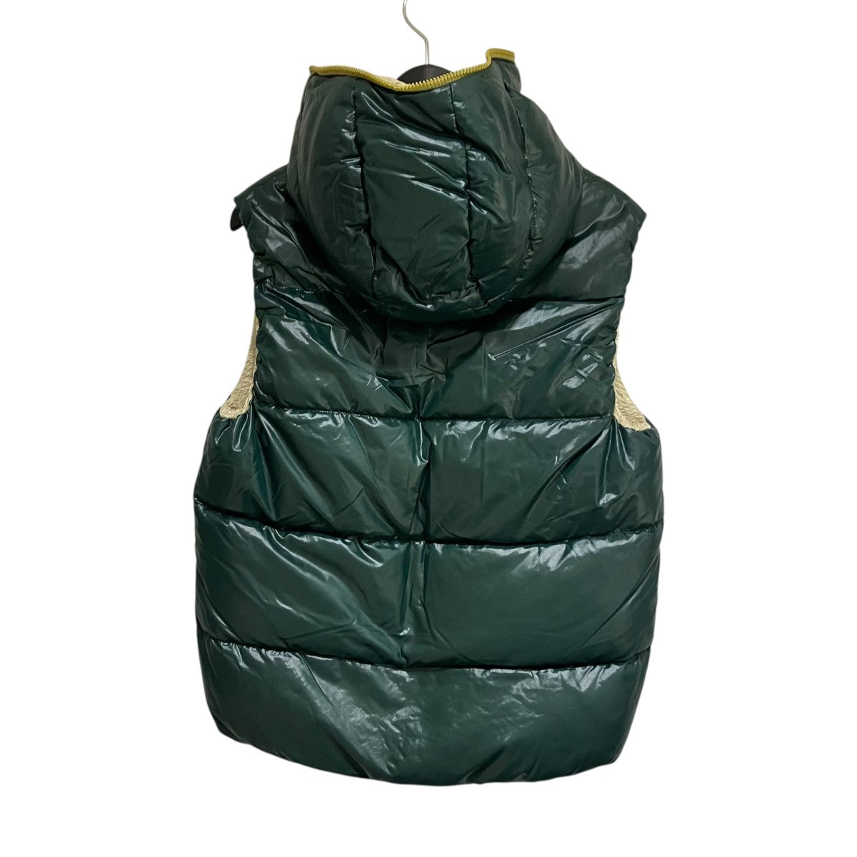 フーデットダウンベスト