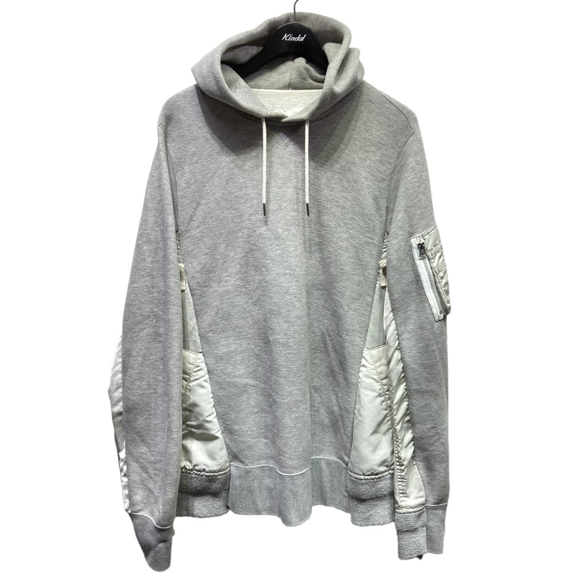 sacai(サカイ) Sponge Sweat×MA-1 Hoodie　フーディー スウェットトップスSCM-033 SCM-033 ライトグレー  サイズ 16｜【公式】カインドオルオンライン ブランド古着・中古通販【kindal】